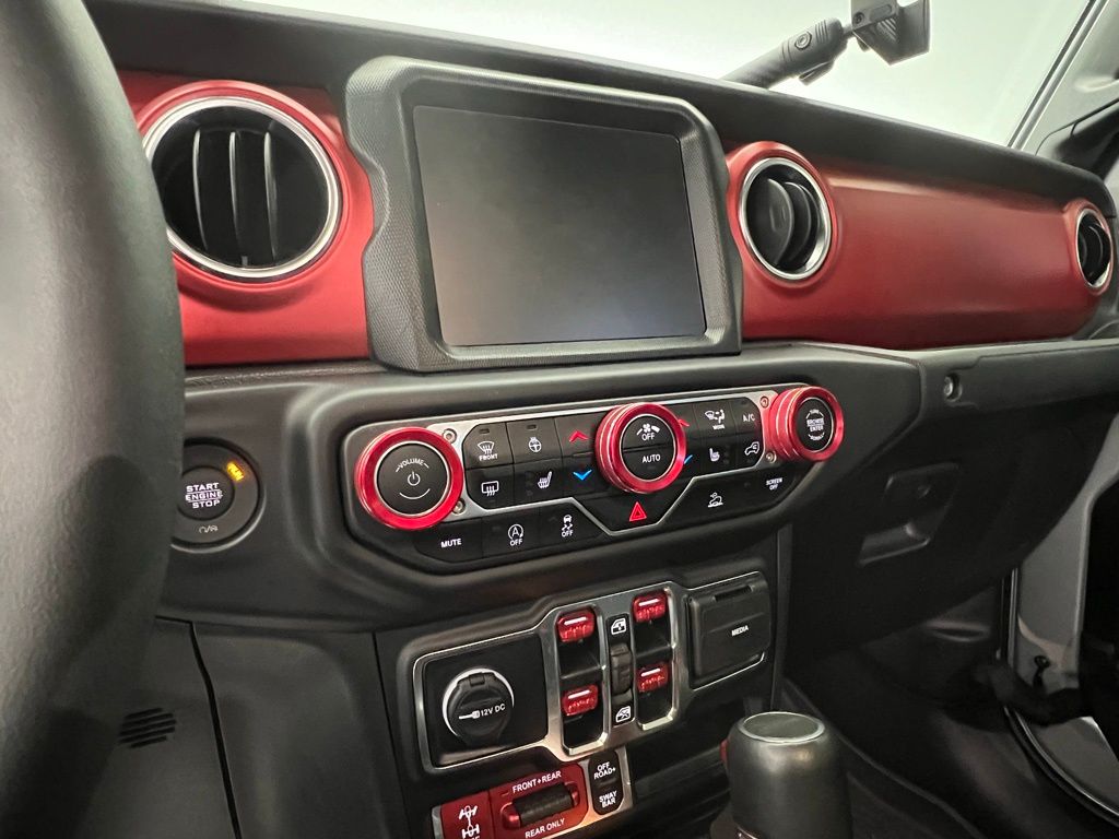 Thumbnail: 2023 Jeep Gladiator - 12