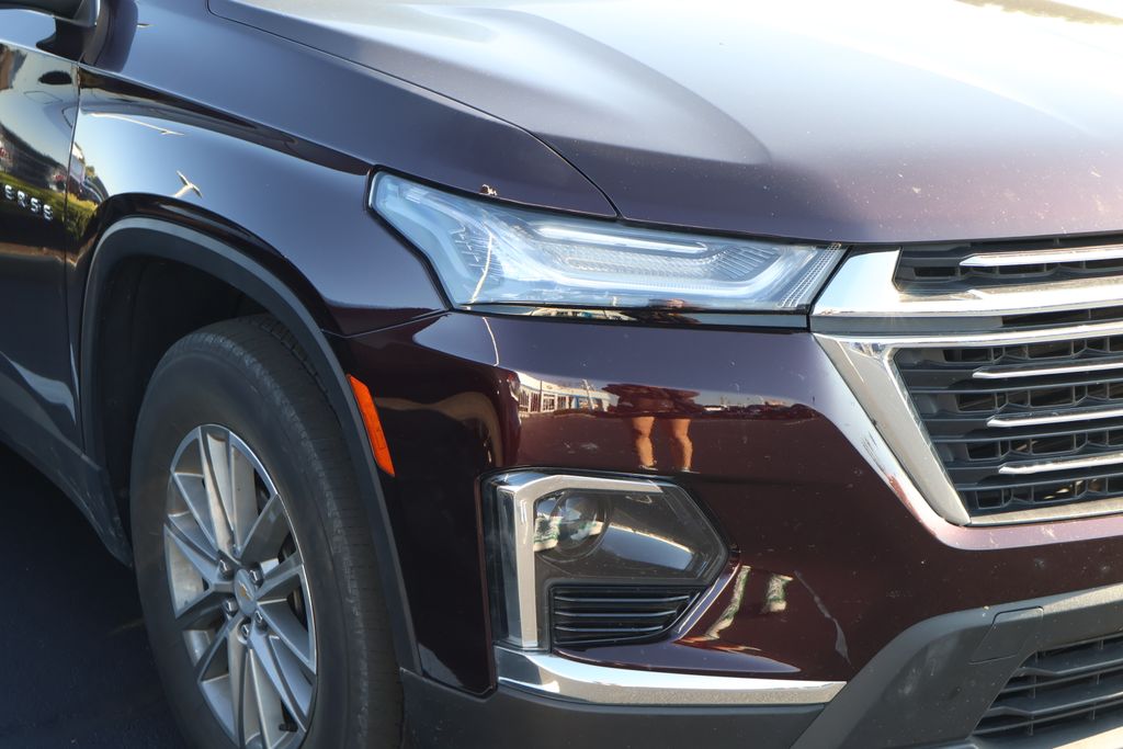 Thumbnail: 2023 Chevrolet Traverse - 4