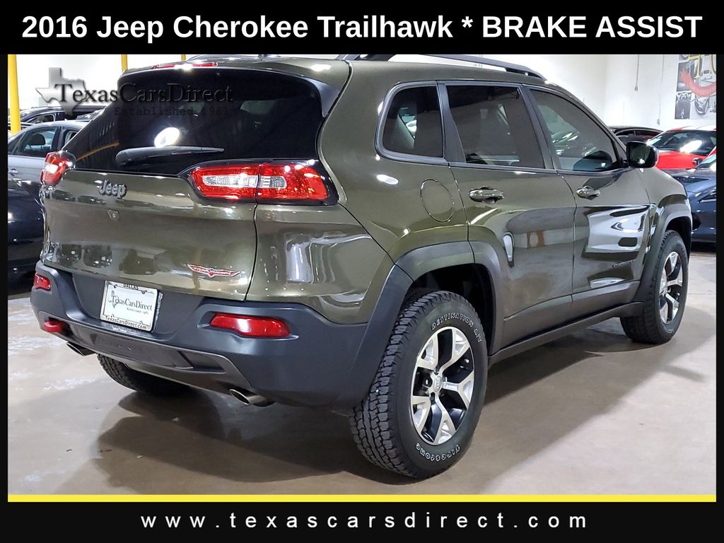 2016 Jeep Cherokee Trailhawk 11