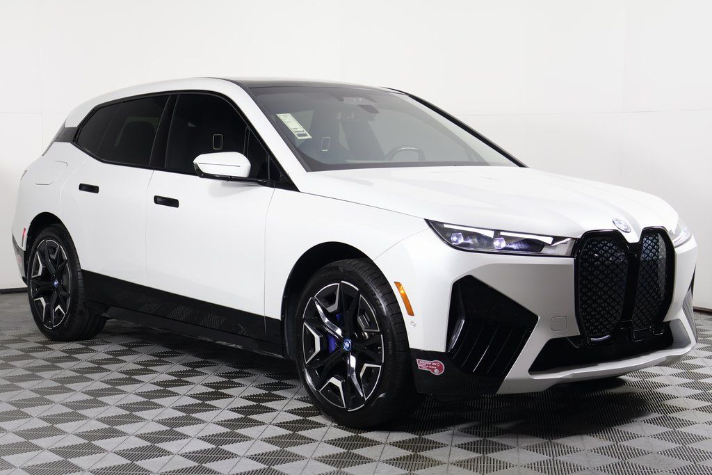 Thumbnail: 2024 BMW iX - 3