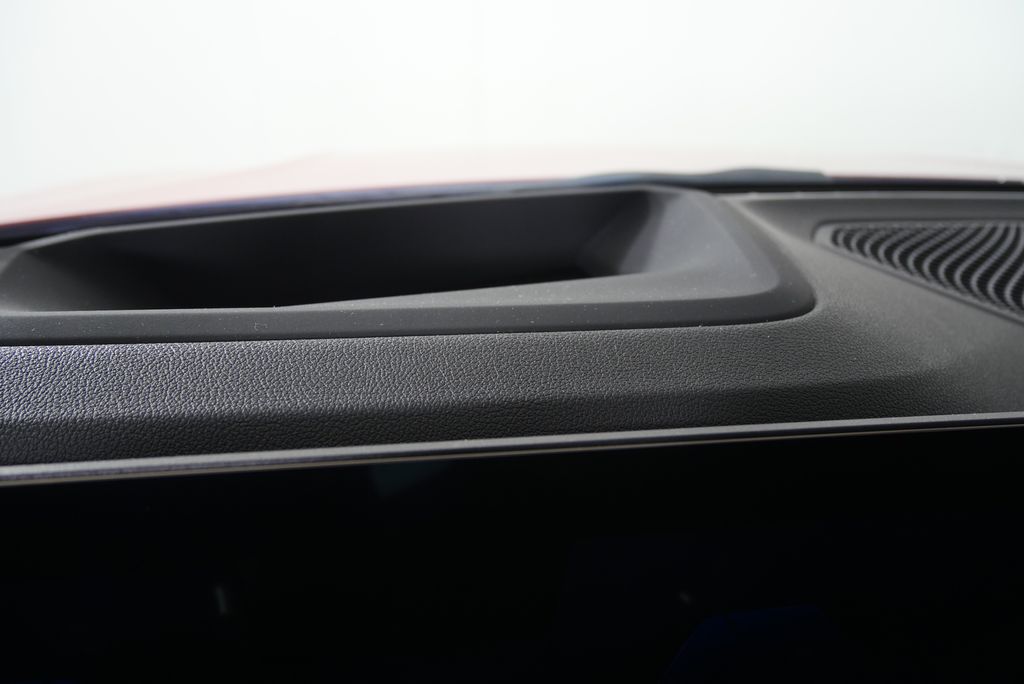 Thumbnail: 2024 BMW 3 Series - 23