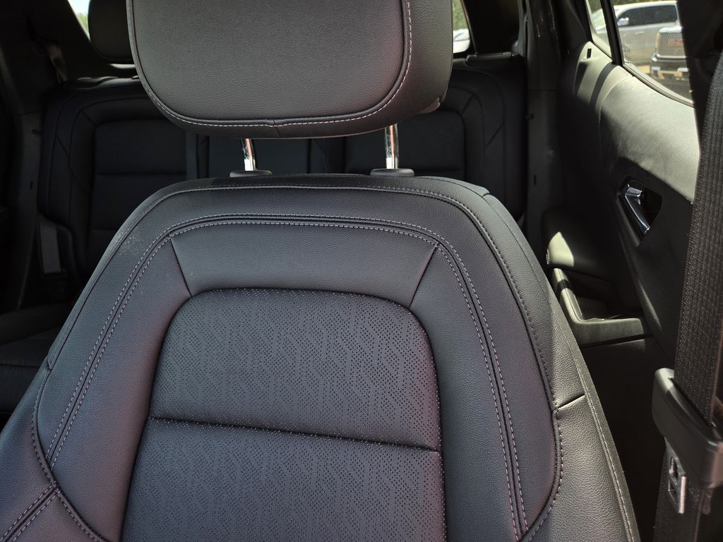 Used 2025 Chevrolet Equinox SUV