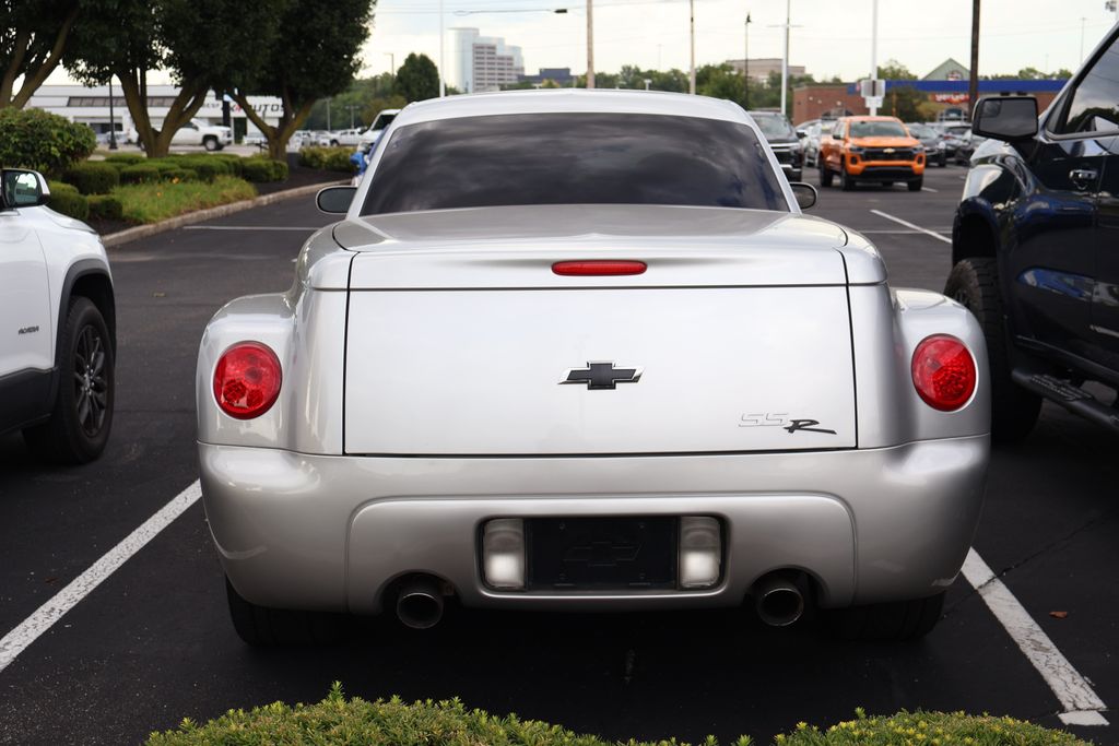 Thumbnail: 2004 Chevrolet SSR - 9