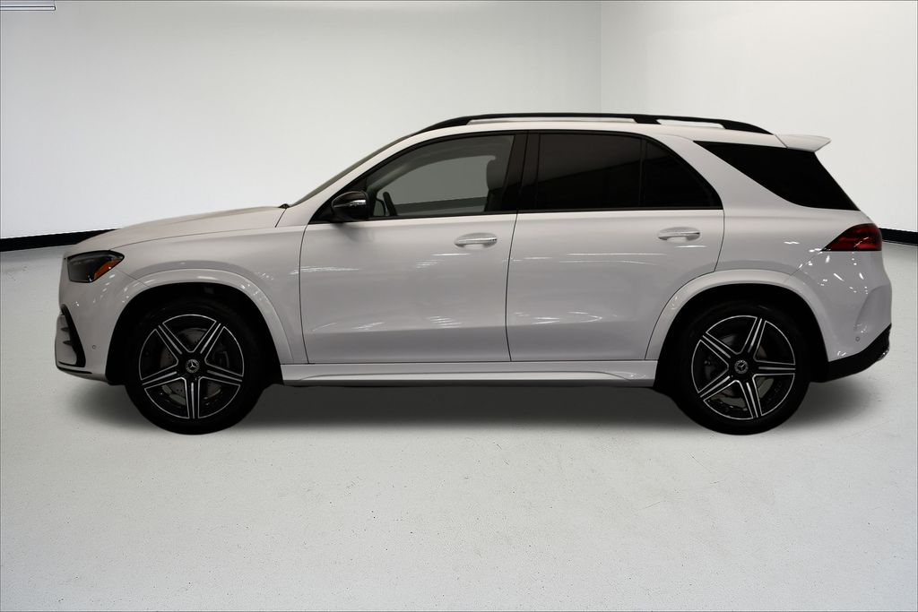 Thumbnail: 2026 Mercedes-Benz GLE - 2