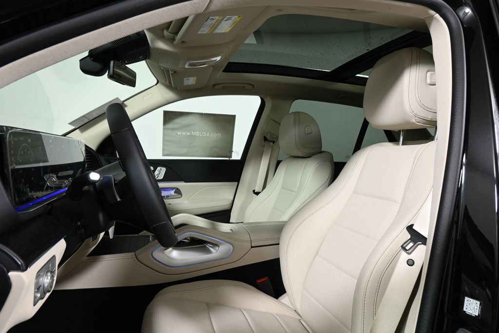 Thumbnail: 2026 Mercedes-Benz GLE - 13