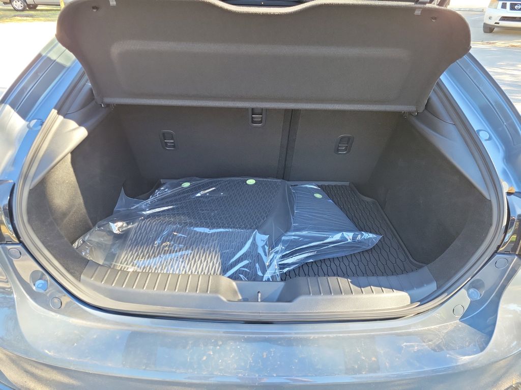 2026 Mazda Mazda3 Premium - Photo 8