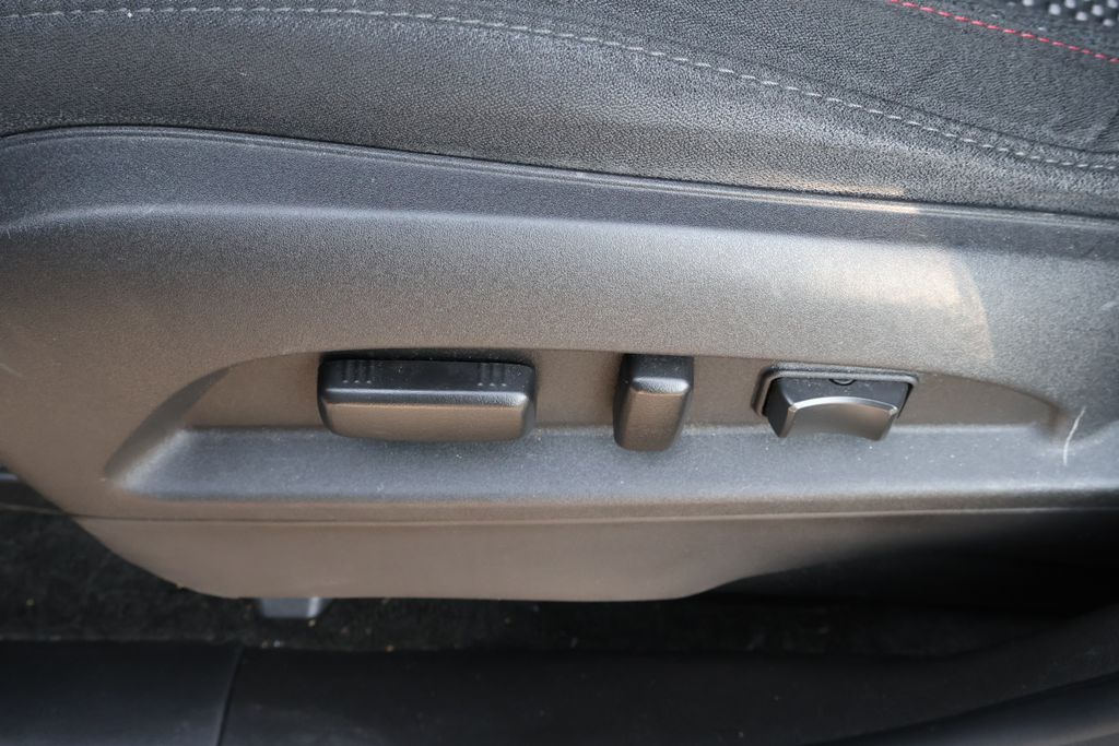 Thumbnail: 2015 Chevrolet Equinox - 15