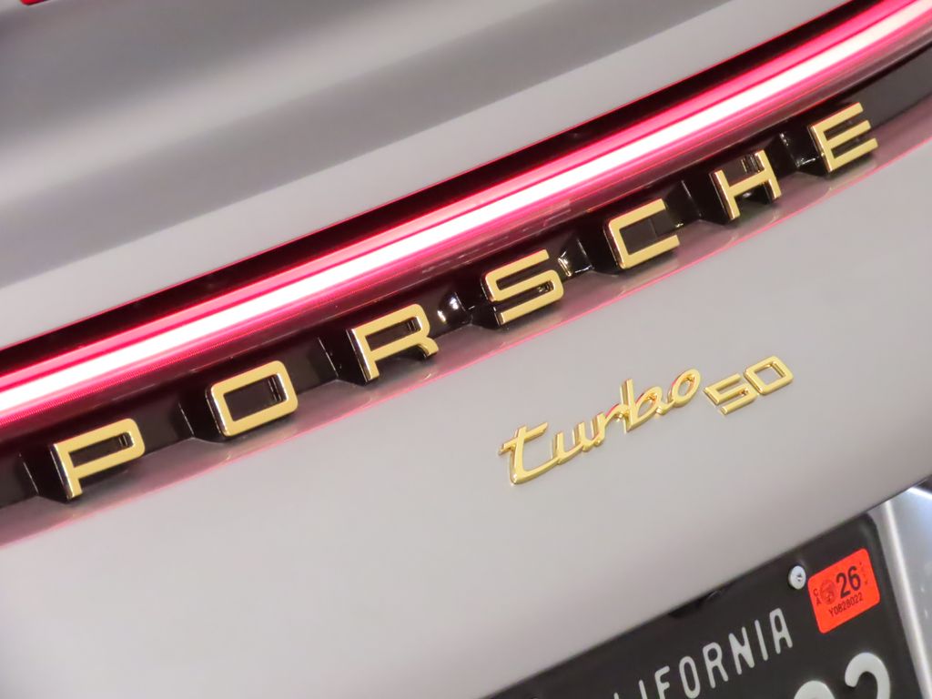 Thumbnail: 2025 Porsche 911 - 12