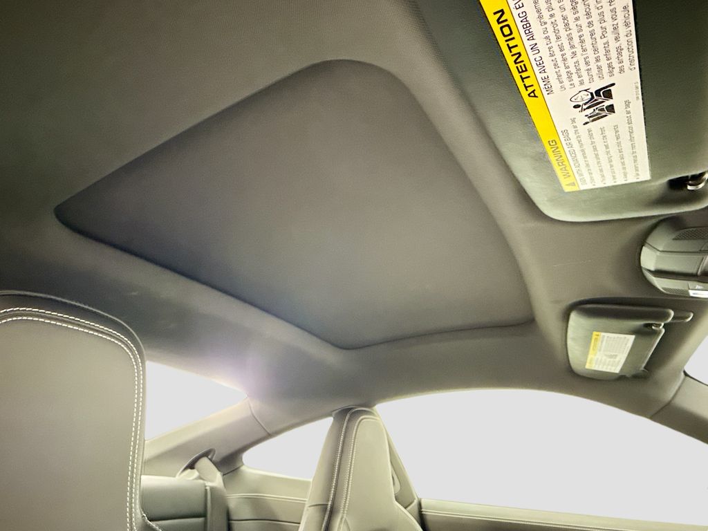 Thumbnail: 2024 Porsche 911 - 21