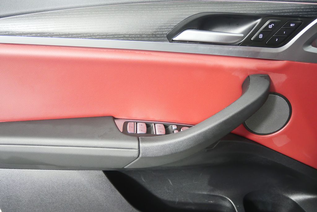Thumbnail: 2023 BMW X4 - 9