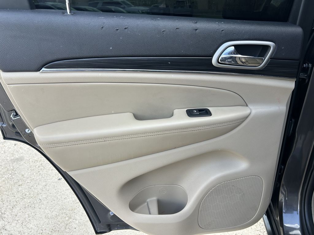 2021 Jeep Grand Cherokee Limited Gray at Mac Haik CDJR North Houston