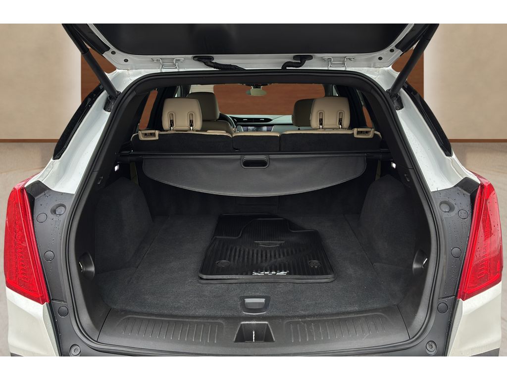 used 2018 Cadillac XT5 car, priced at $19,500