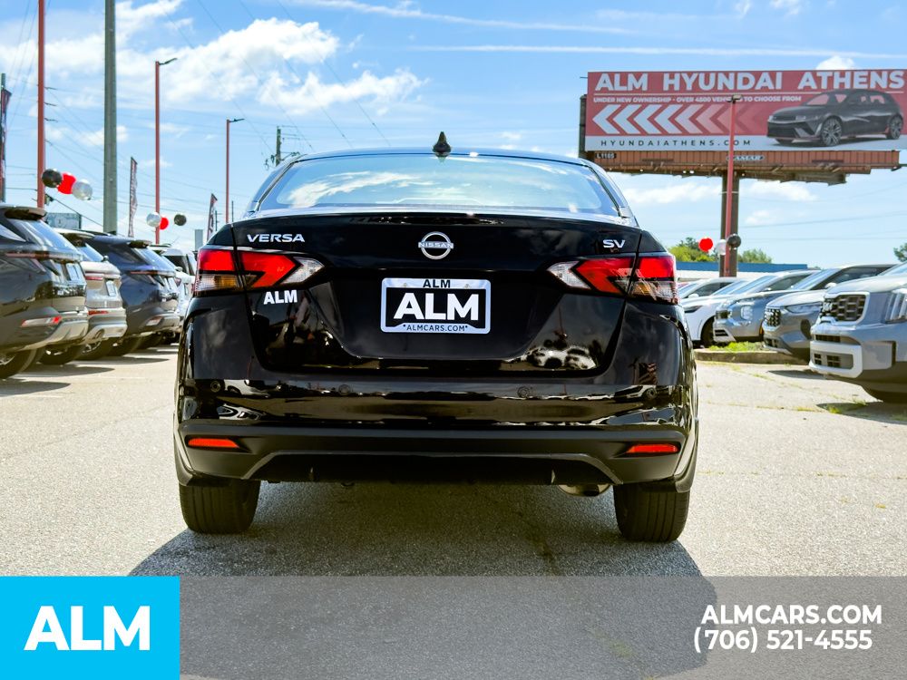 Used 2024 Black Nissan 1.6 SV image 5