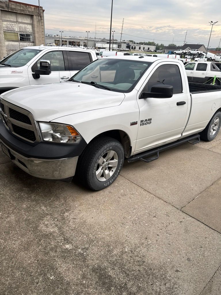 Bright White Clearcoat 2016 RAM 1500 Pickup Truck Four-Wheel Drive 8-Speed Automatic