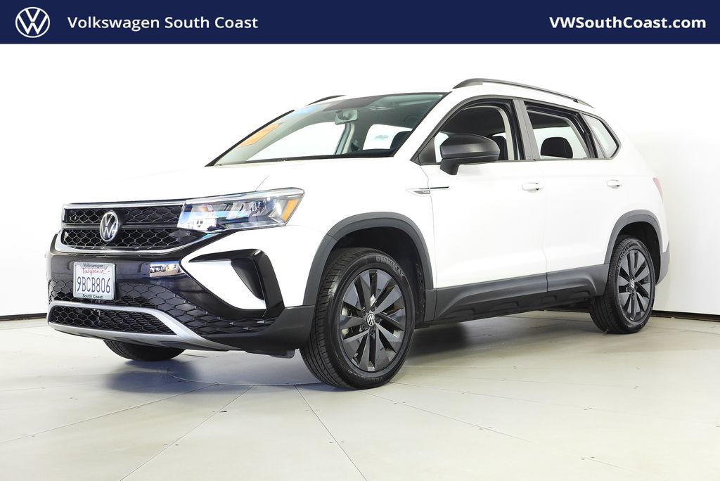 Thumbnail: 2022 Volkswagen Taos - 1