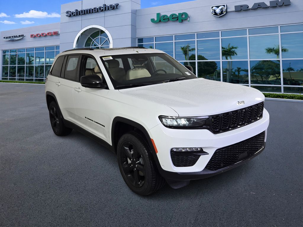 new 2025 Jeep Grand Cherokee car, priced at $41,585