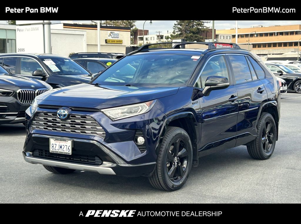 Thumbnail: 2021 Toyota RAV4 - 1