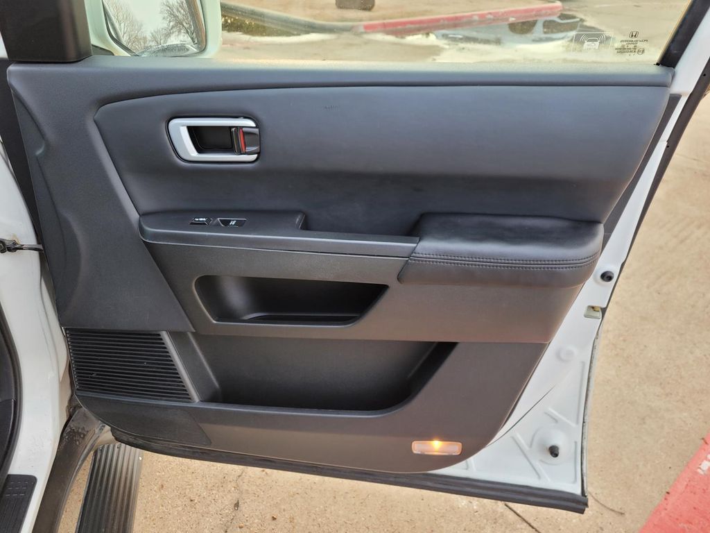 used 2011 Honda Pilot car, priced at $5,995