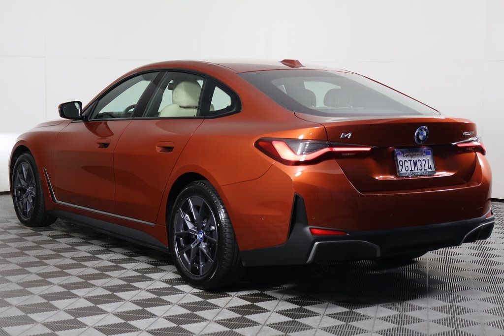 Thumbnail: 2023 BMW i4 - 6
