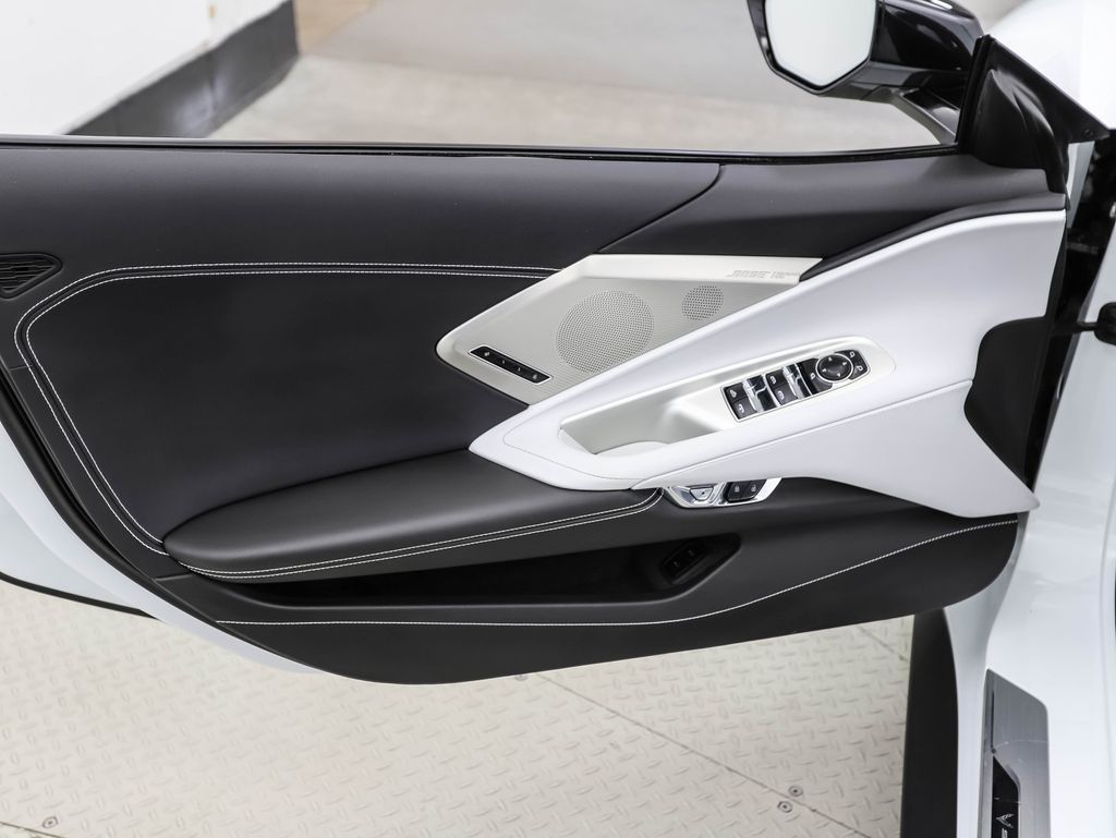 2022 Chevrolet Corvette Stingray 9