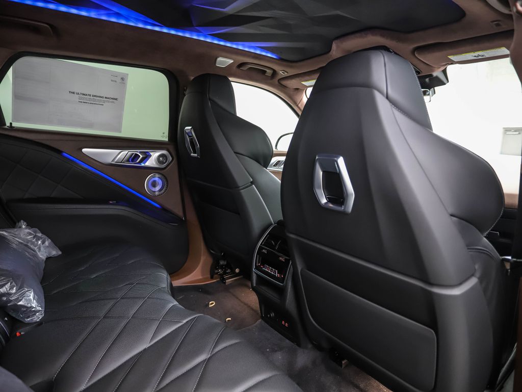 Thumbnail: 2026 BMW XM - 25