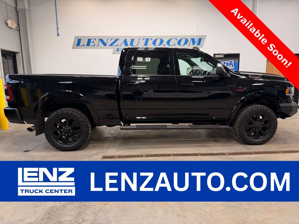 Diamond Black Crystal Pearlcoat 2019 RAM 2500 Laramie Crew Cab 4WD Pickup Truck Four-Wheel Drive 6-Speed Automatic