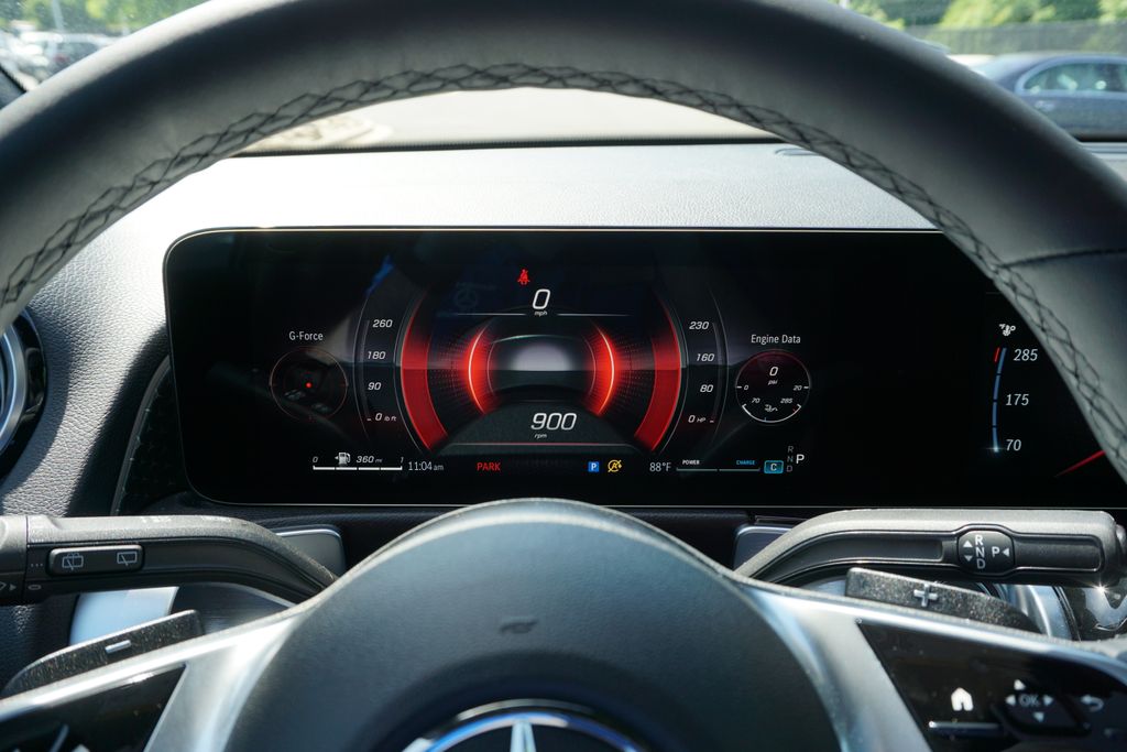 2025 Mercedes-Benz GLB 250 29
