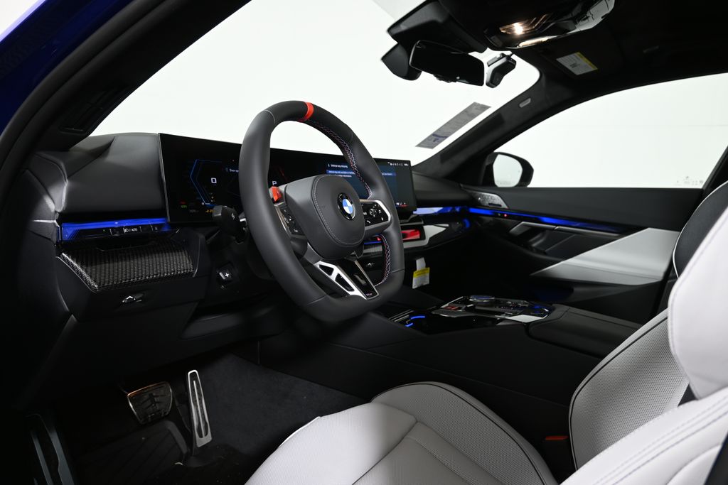 Thumbnail: 2026 BMW M5 - 15