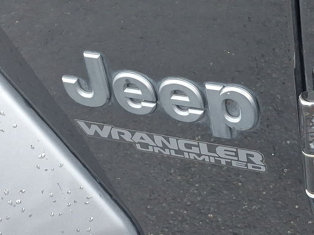 Thumbnail: 2020 Jeep Wrangler - 31