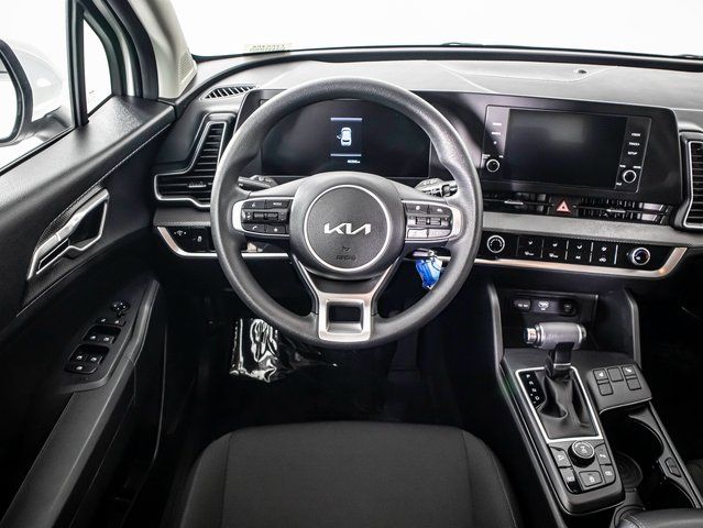 Used 2023 White Kia LX image 18