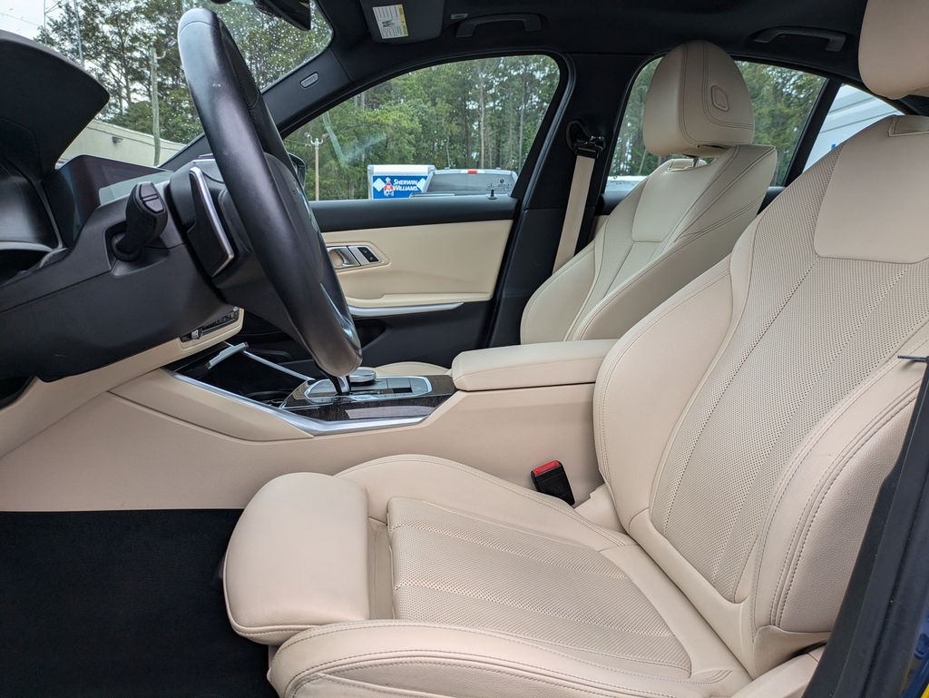 2022 BMW 330i 