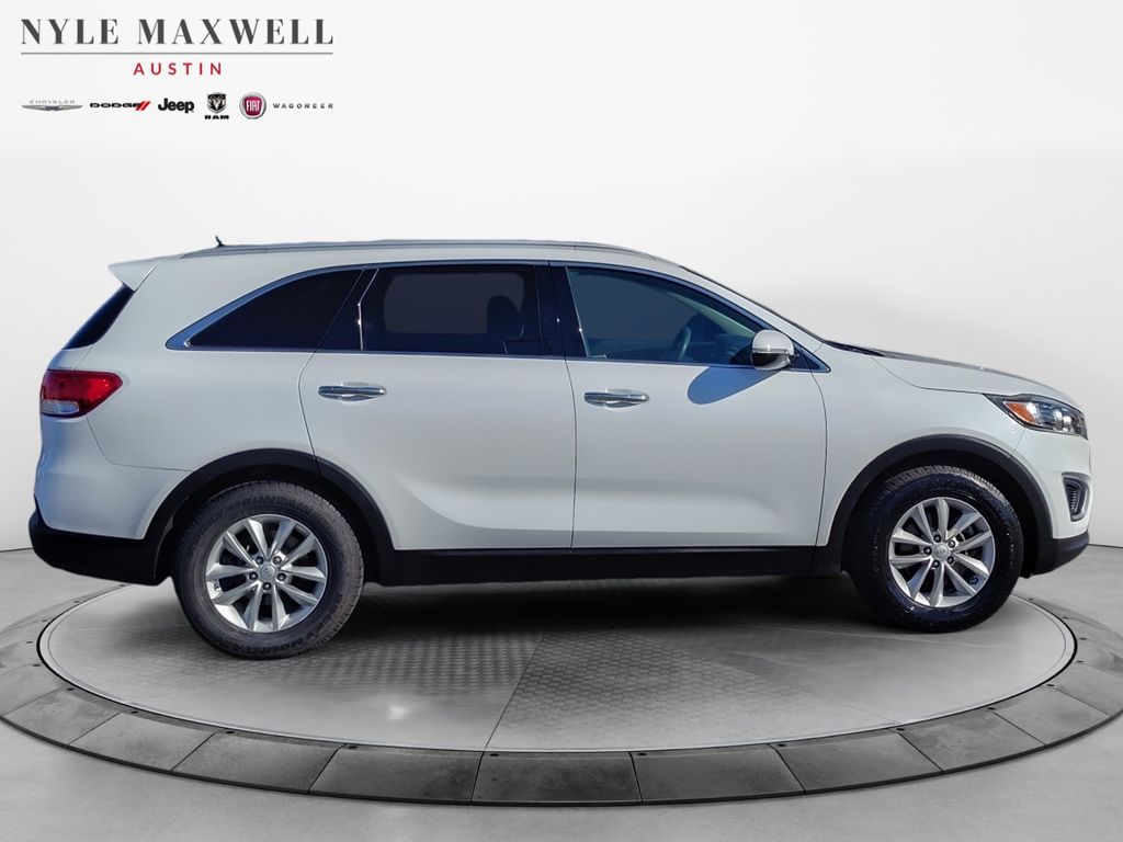 Used Car 2017 Kia Sorento  Lx For Sale Under $10,000 In Austin, Texas