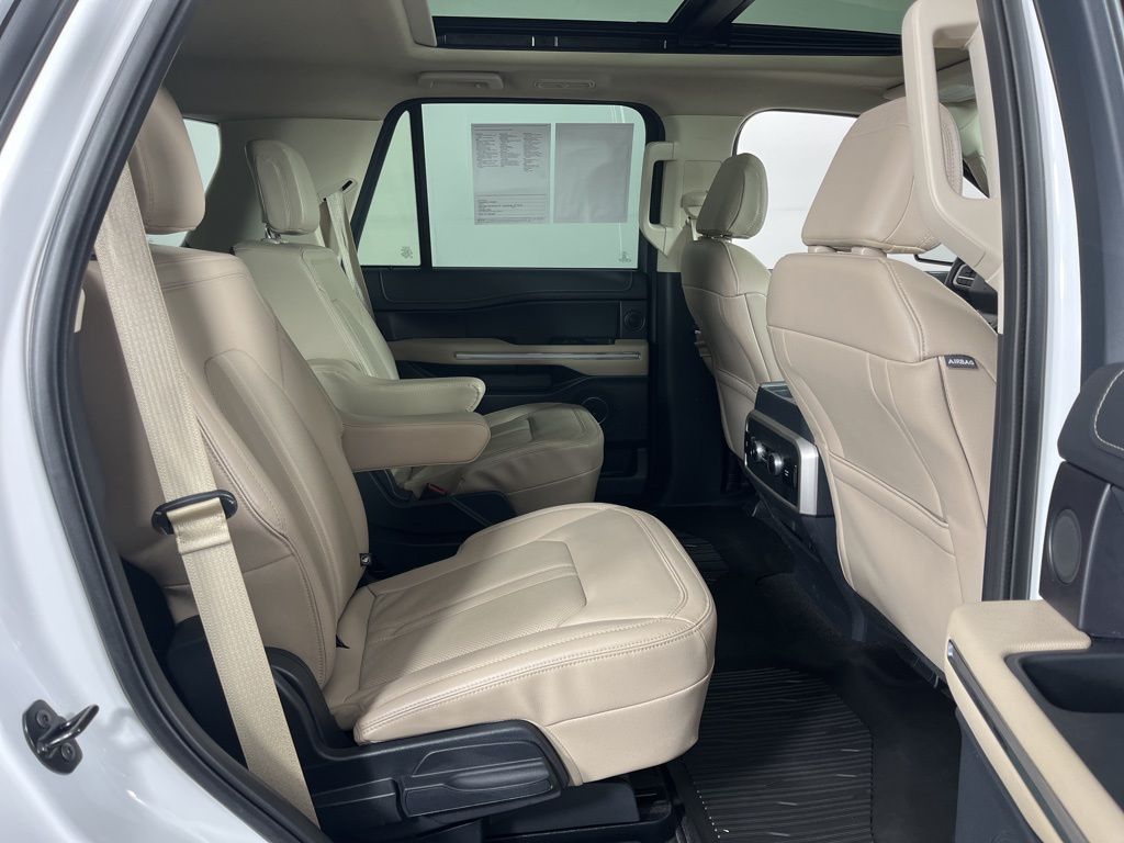Thumbnail: 2023 Ford Expedition - 13
