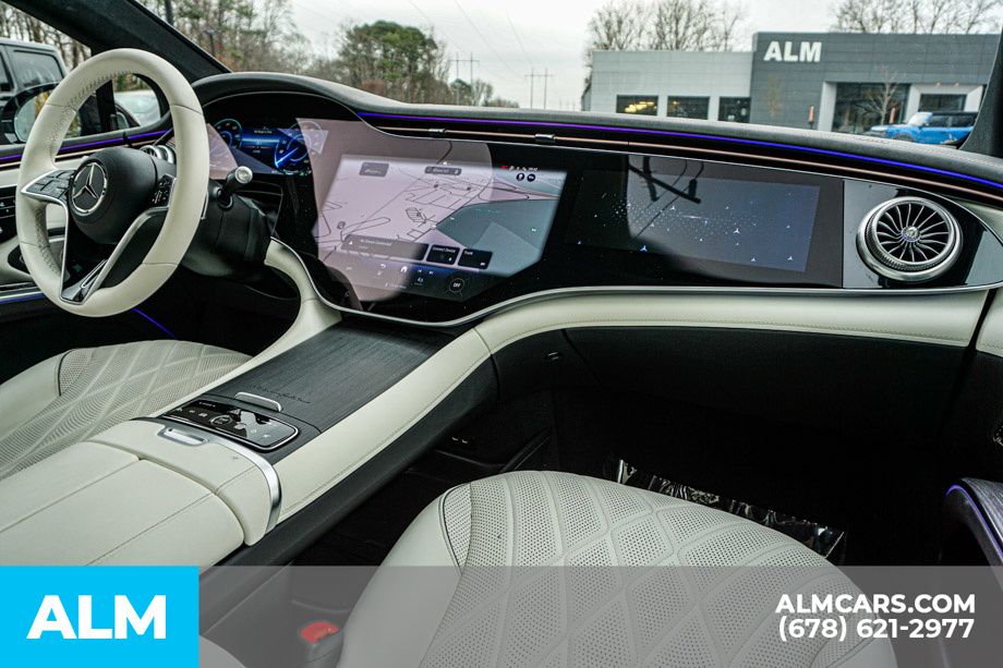 Used 2024 Red Mercedes-Benz 580 image 24