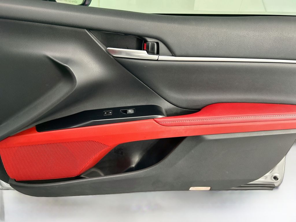 Thumbnail: 2020 Toyota Camry - 23