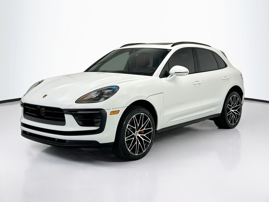 Thumbnail: 2026 Porsche Macan - 1