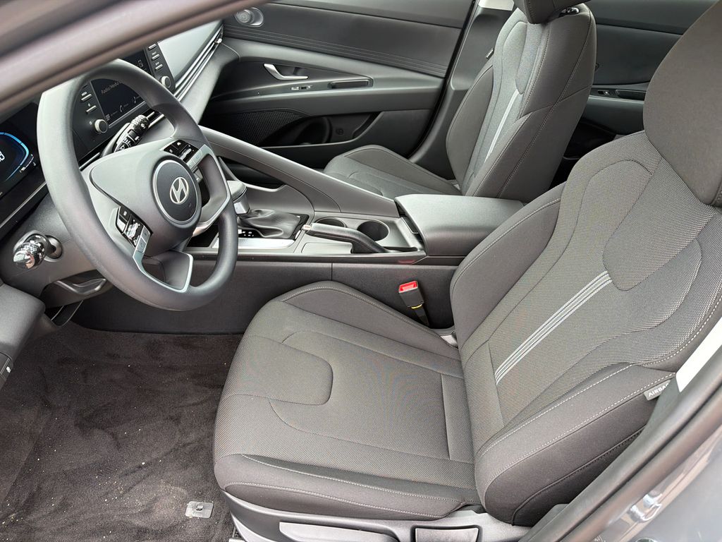 New 2026 Gray Hyundai SE image 10