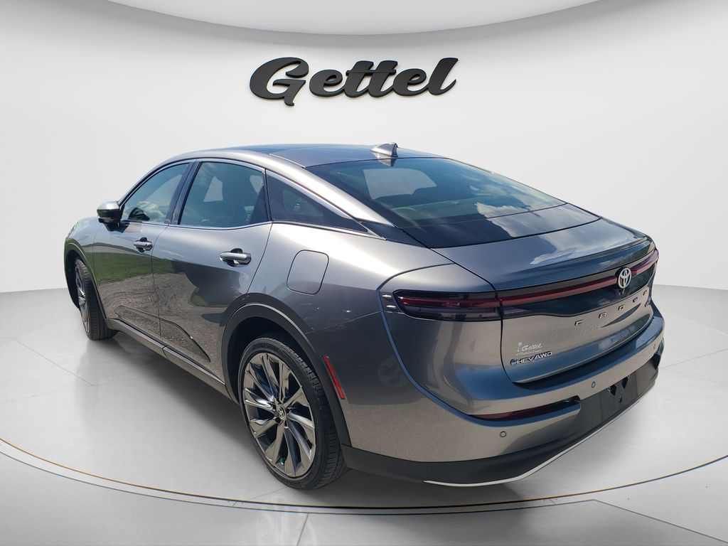 Certified Used 2024  Toyota Limited image 5