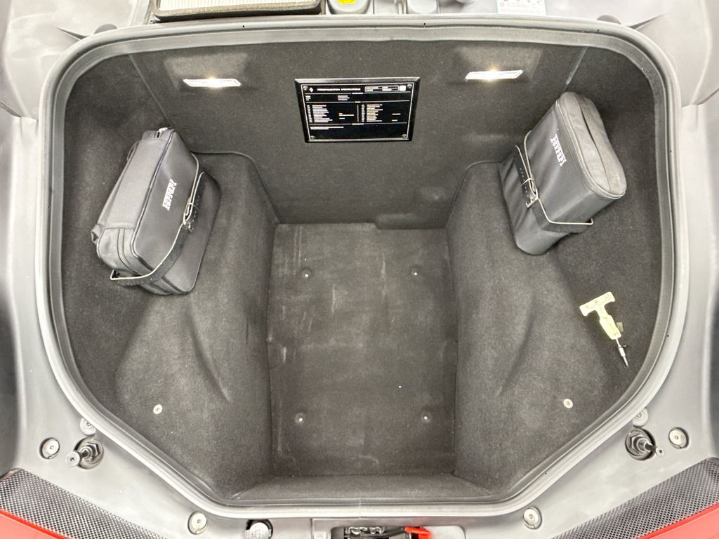 Thumbnail: 2019 Ferrari 488 - 31