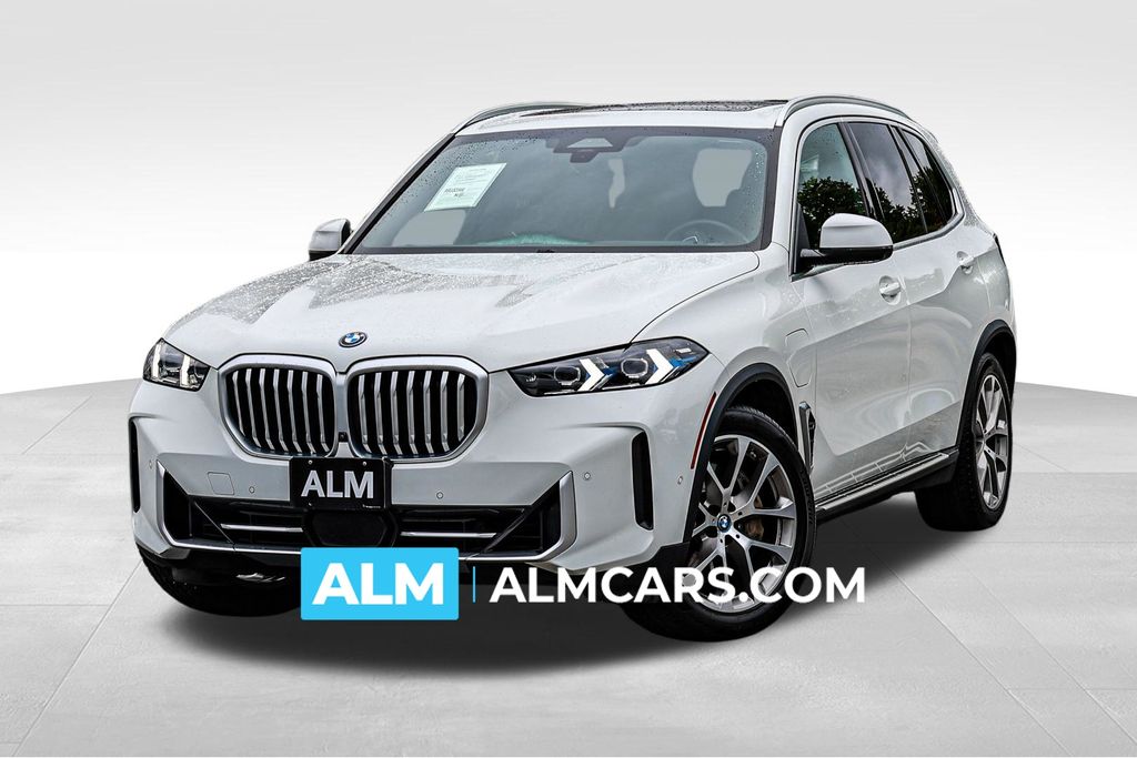 2024 BMW X5 xDrive50e's photo