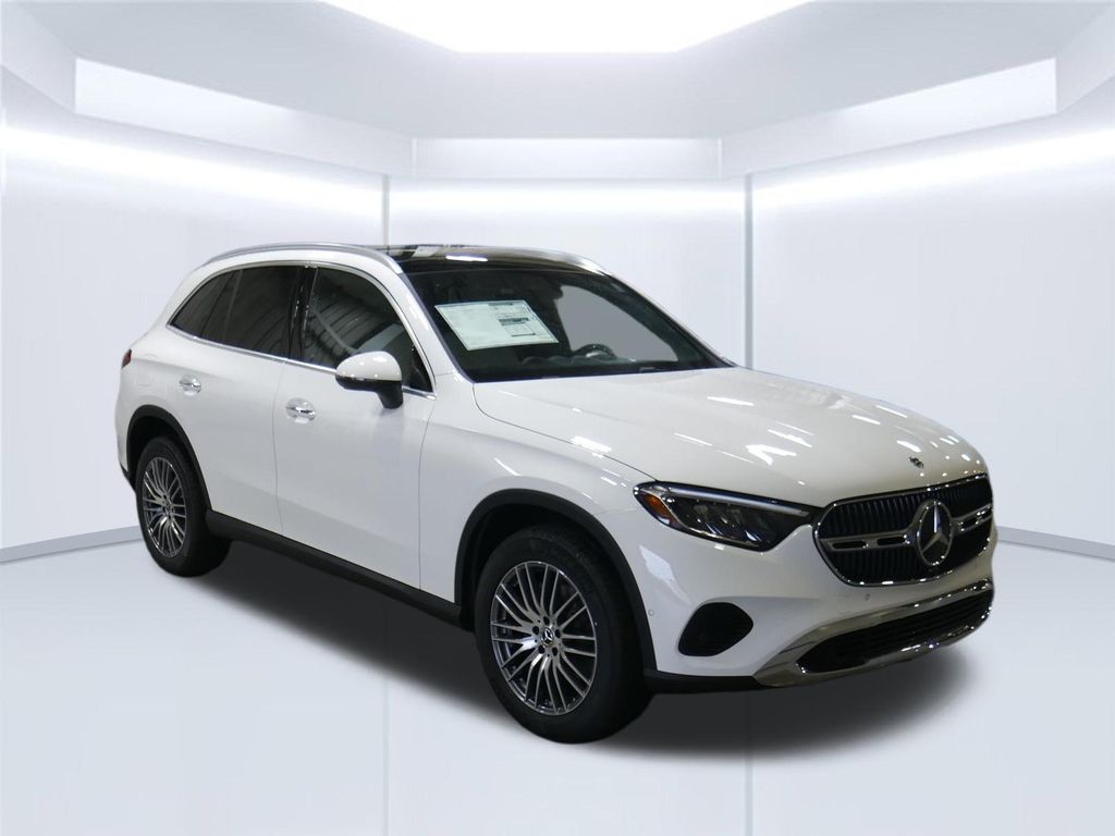 Thumbnail: 2026 Mercedes-Benz GLC - 10