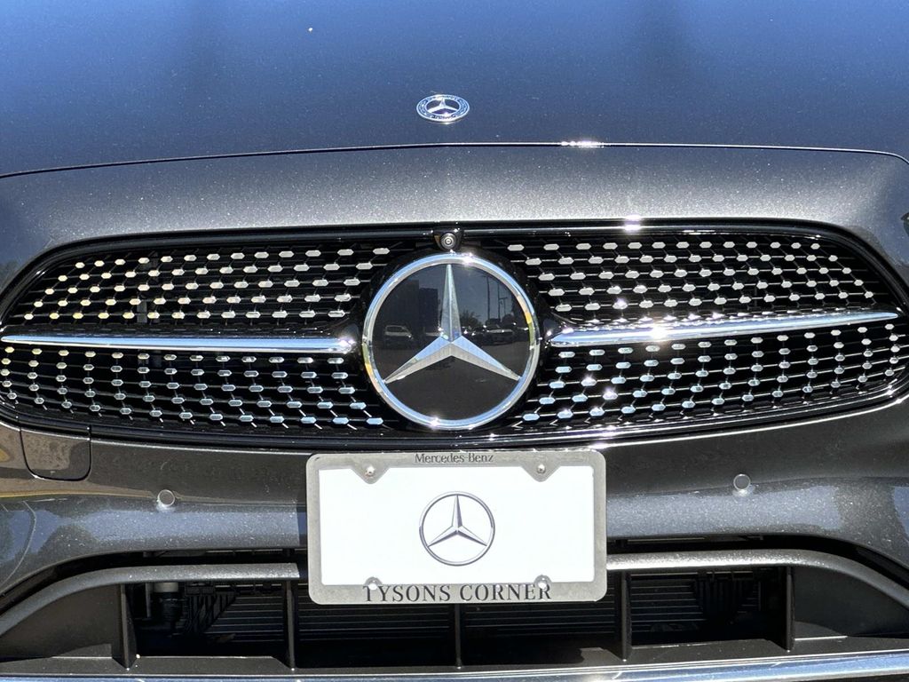 Thumbnail: 2023 Mercedes-Benz E-Class - 5