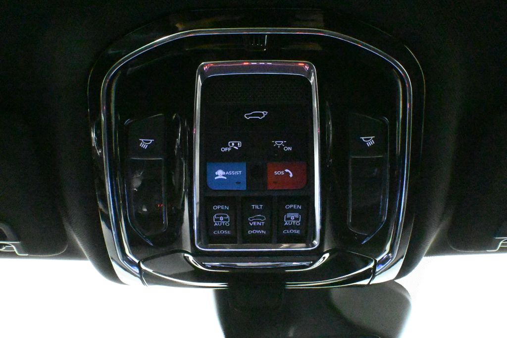 Thumbnail: 2024 Jeep Grand Cherokee - 23