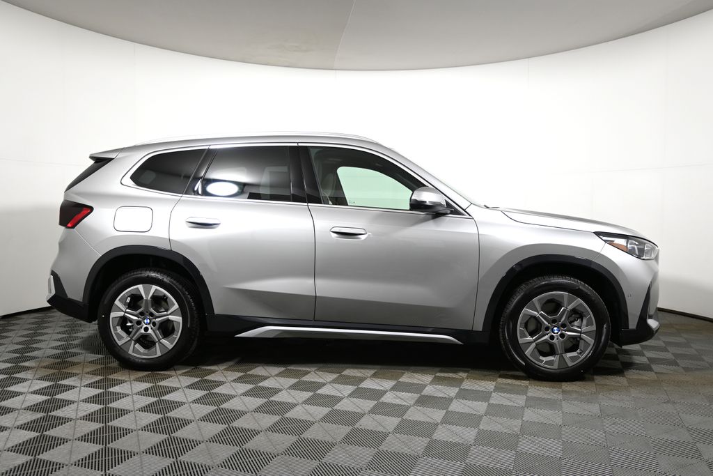 Thumbnail: 2026 BMW X1 - 8