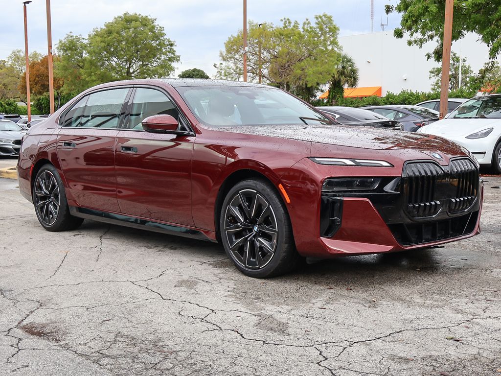 Used 2023 Red BMW 740i image 2