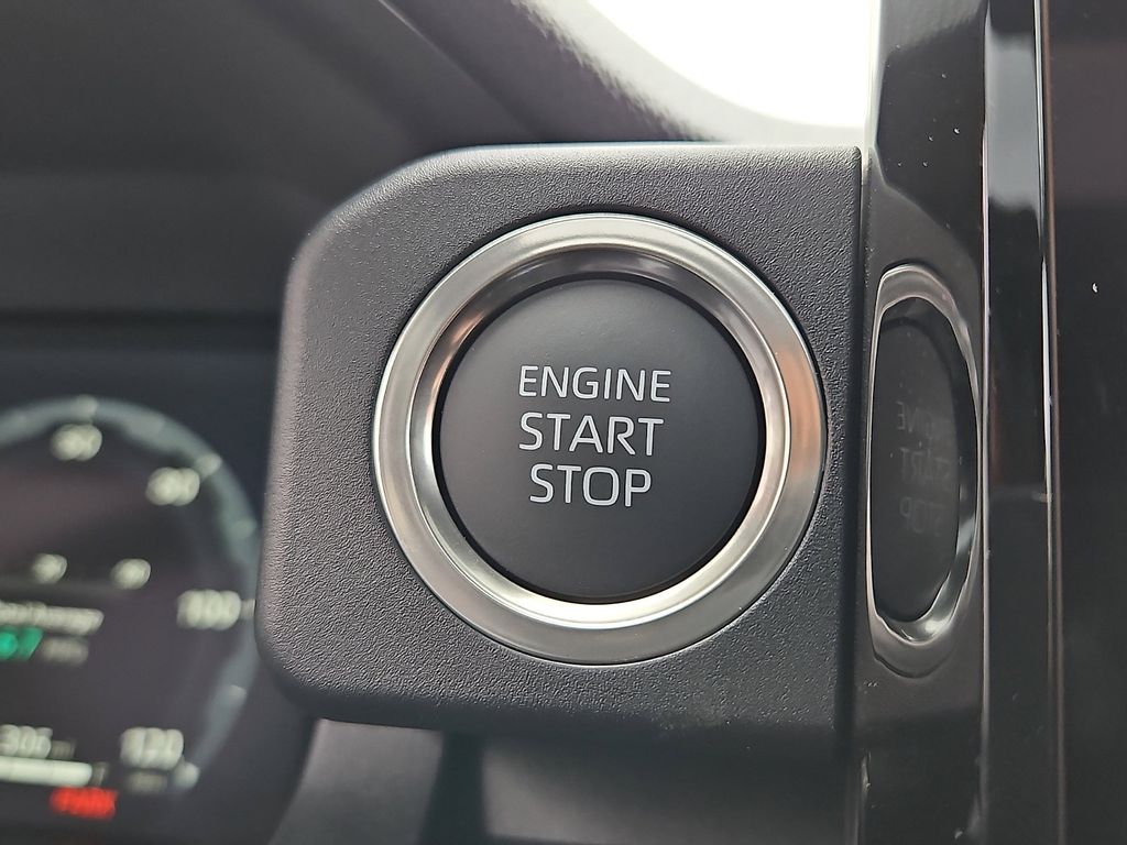 Thumbnail: 2025 Toyota 4Runner - 17