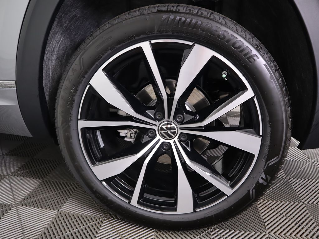 Thumbnail: 2026 Volkswagen Atlas - 32