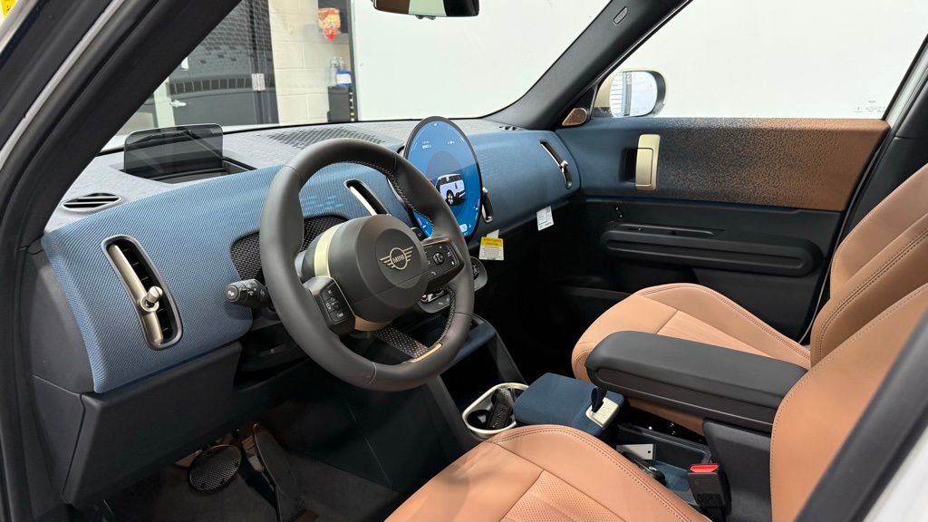 Thumbnail: 2027 MINI Cooper Countryman - 11