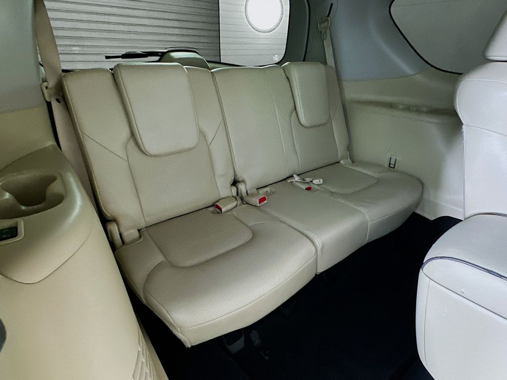 Thumbnail: 2019 INFINITI QX80 - 29