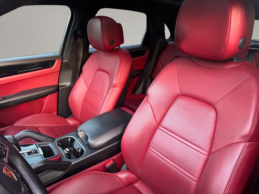 2020 Porsche Cayenne AWD